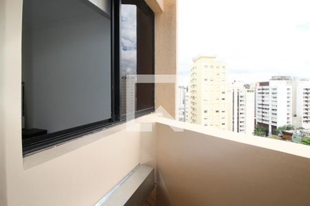 Varanda  de apartamento para alugar com 1 quarto, 43m² em Indianópolis, São Paulo
