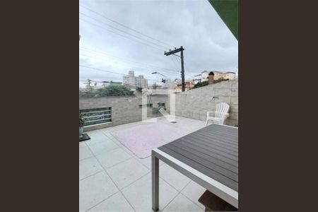 Casa à venda com 3 quartos, 180m² em Parque Sao Domingos, São Paulo