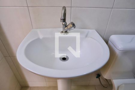 Casa à venda com 150m², 3 quartos e sem vaga Casa à venda com 150m², 3 quartos e sem vagaBanheiro 2