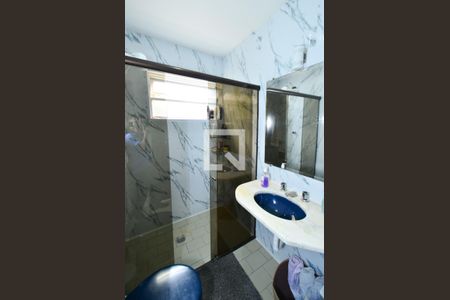 Apartamento à venda com 84m², 3 quartos e 1 vaga Apartamento à venda com 84m², 3 quartos e 1 vagaBanheiro social