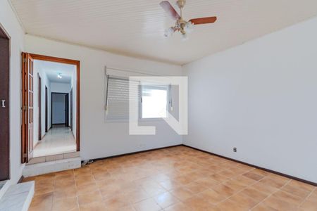 Sala de casa para alugar com 4 quartos, 163m² em Guarujá, Porto Alegre