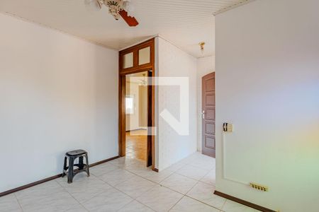 Sala de casa para alugar com 4 quartos, 163m² em Guarujá, Porto Alegre