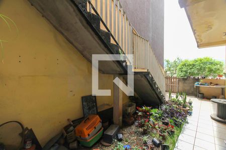 Casa à venda com 499m², 8 quartos e 6 vagas Casa à venda com 499m², 8 quartos e 6 vagasÁrea Externa