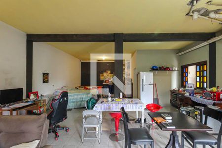 Casa à venda com 499m², 8 quartos e 6 vagas Casa à venda com 499m², 8 quartos e 6 vagasEdicula