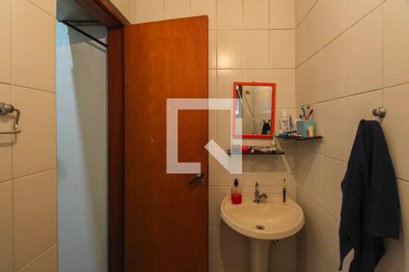 Casa à venda com 499m², 8 quartos e 6 vagas Casa à venda com 499m², 8 quartos e 6 vagasBanheiro Edicula