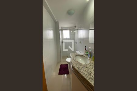 Apartamento à venda com 70m², 2 quartos e 1 vaga Apartamento à venda com 70m², 2 quartos e 1 vagaBanheiro Social