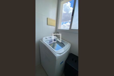 Apartamento à venda com 70m², 2 quartos e 1 vaga Apartamento à venda com 70m², 2 quartos e 1 vagaÁrea de Serviço