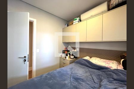 Apartamento à venda com 70m², 2 quartos e 2 vagasQuarto 2