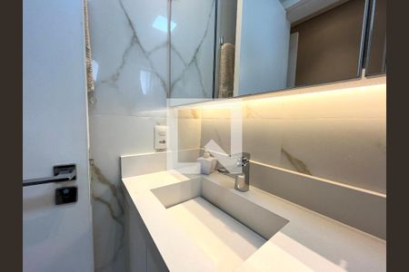 Apartamento à venda com 70m², 2 quartos e 2 vagasBanheiro da Suíte