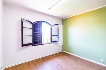 Casa à venda com 300m², 3 quartos e 2 vagas Casa à venda com 300m², 3 quartos e 2 vagasQuarto 01