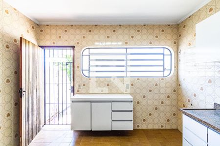 Casa à venda com 300m², 3 quartos e 2 vagas Casa à venda com 300m², 3 quartos e 2 vagasCozinha