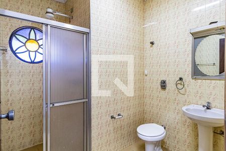 Casa à venda com 300m², 3 quartos e 2 vagas Casa à venda com 300m², 3 quartos e 2 vagasBanheiro social