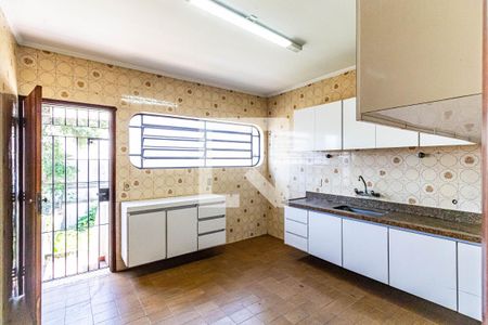 Casa à venda com 300m², 3 quartos e 2 vagas Casa à venda com 300m², 3 quartos e 2 vagasCozinha