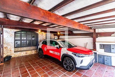 Casa à venda com 300m², 3 quartos e 2 vagas Casa à venda com 300m², 3 quartos e 2 vagasGaragem