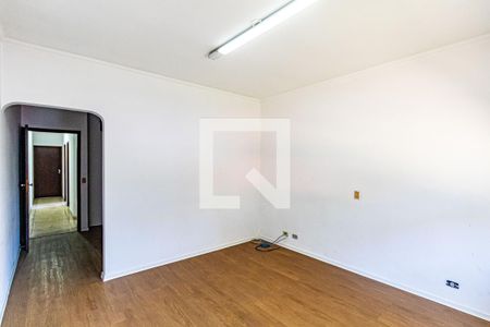 Casa à venda com 300m², 3 quartos e 2 vagas Casa à venda com 300m², 3 quartos e 2 vagasSuite
