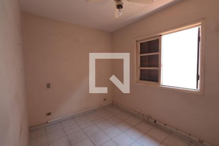 Casa à venda com 168m², 3 quartos e 2 vagasQuarto 2