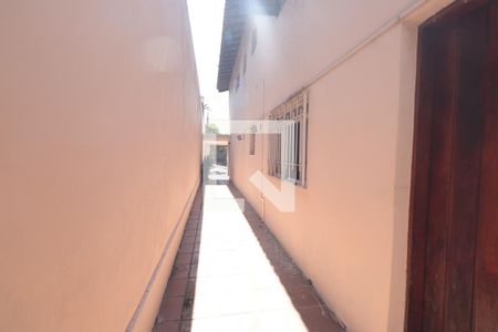 Casa à venda com 168m², 3 quartos e 2 vagasCorredor