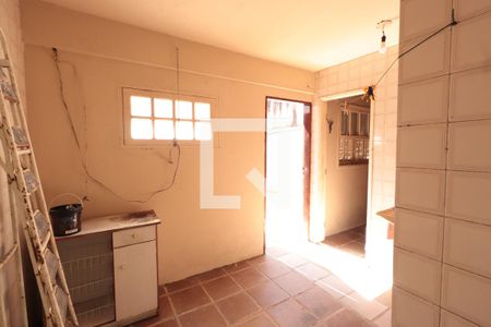 Casa à venda com 168m², 3 quartos e 2 vagasÁrea de Serviço