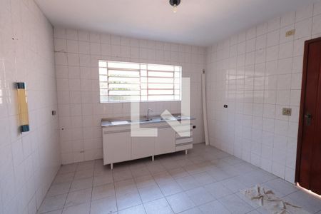 Casa à venda com 168m², 3 quartos e 2 vagasCozinha