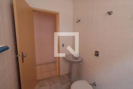 Casa à venda com 168m², 3 quartos e 2 vagasBanheiro Social