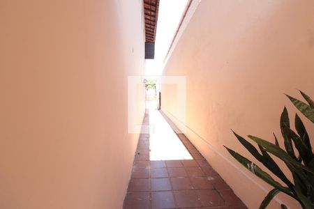 Casa à venda com 168m², 3 quartos e 2 vagasCorredor