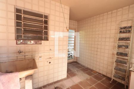 Casa à venda com 168m², 3 quartos e 2 vagasÁrea de Serviço