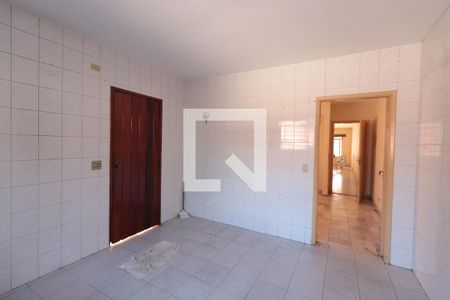 Casa à venda com 168m², 3 quartos e 2 vagasCozinha