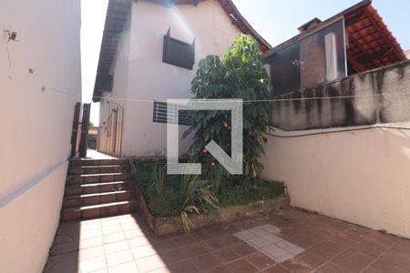 Casa à venda com 168m², 3 quartos e 2 vagasQuintal