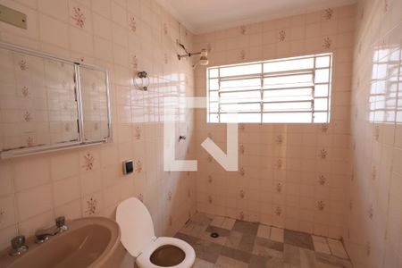 Casa à venda com 168m², 3 quartos e 2 vagasBanheiro da Suíte