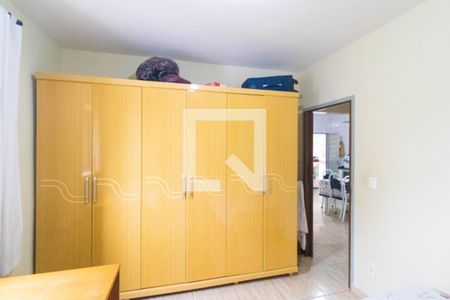 Casa à venda com 204m², 5 quartos e 2 vagasQuarto 01 da Casa 01