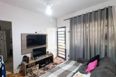 Casa à venda com 204m², 5 quartos e 2 vagasCasa 02