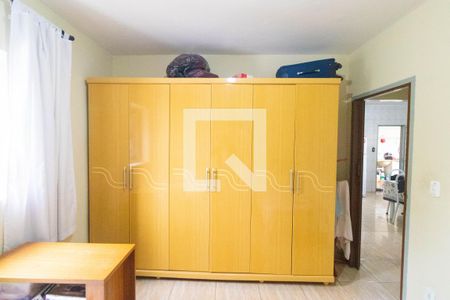 Casa à venda com 204m², 5 quartos e 2 vagasQuarto 01 da Casa 01