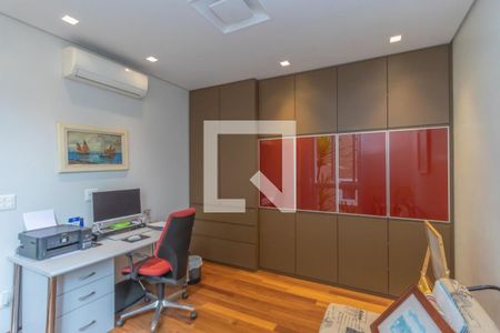 Casa à venda com 505m², 4 quartos e 5 vagas Casa à venda com 505m², 4 quartos e 5 vagasFoto 22