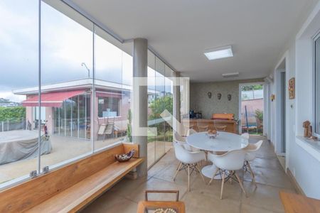 Casa à venda com 505m², 4 quartos e 5 vagas Casa à venda com 505m², 4 quartos e 5 vagasFoto 37