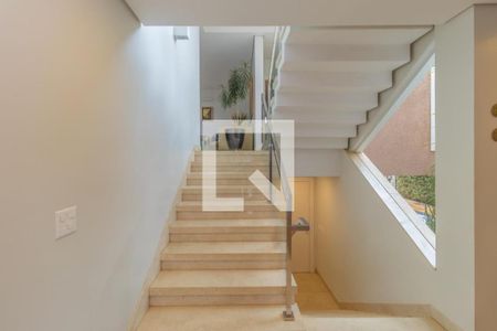 Casa à venda com 505m², 4 quartos e 5 vagas Casa à venda com 505m², 4 quartos e 5 vagasFoto 12