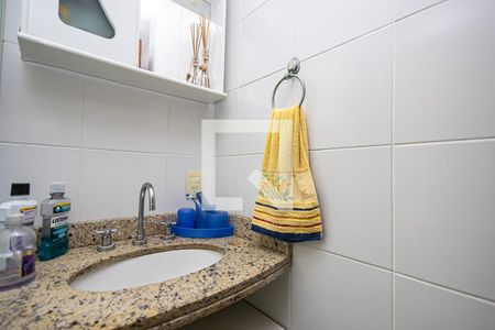 Apartamento à venda com 70m², 2 quartos e 1 vaga Apartamento à venda com 70m², 2 quartos e 1 vagaBanheiro