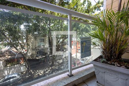 Apartamento à venda com 70m², 2 quartos e 1 vaga Apartamento à venda com 70m², 2 quartos e 1 vagaÁrea de Serviço