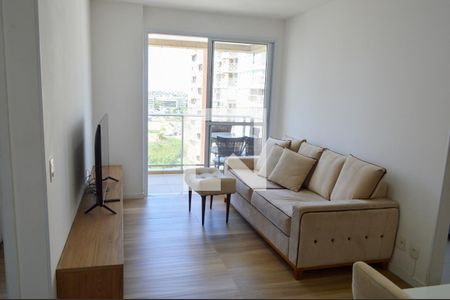 Sala de apartamento para alugar com 2 quartos, 66m² em Barra da Tijuca, Rio de Janeiro