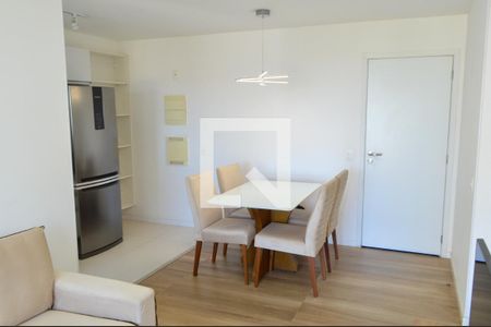 Sala de apartamento para alugar com 2 quartos, 66m² em Barra da Tijuca, Rio de Janeiro