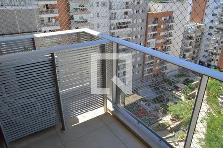 Varanda de apartamento para alugar com 2 quartos, 66m² em Barra da Tijuca, Rio de Janeiro