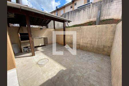 Casa de condomínio à venda com 54m², 3 quartos e 2 vagas Casa de condomínio à venda com 54m², 3 quartos e 2 vagasÁrea comum - Churrasqueira