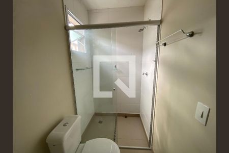 Casa de condomínio à venda com 54m², 3 quartos e 2 vagas Casa de condomínio à venda com 54m², 3 quartos e 2 vagasBanheiro 1