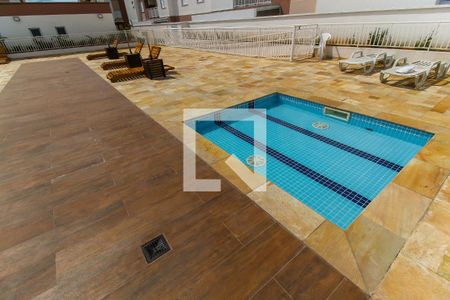 Apartamento à venda com 47m², 2 quartos e 1 vaga Apartamento à venda com 47m², 2 quartos e 1 vagaPiscina