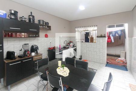 Casa à venda com 346m², 4 quartos e 3 vagasCozinha