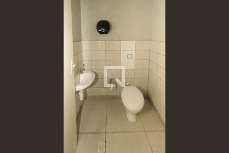 Casa à venda com 346m², 4 quartos e 3 vagasBanheiro casa 02