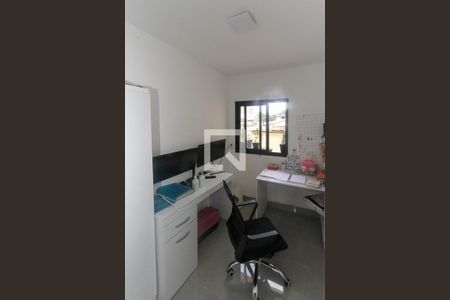 Casa à venda com 346m², 4 quartos e 3 vagasQuarto casa 03