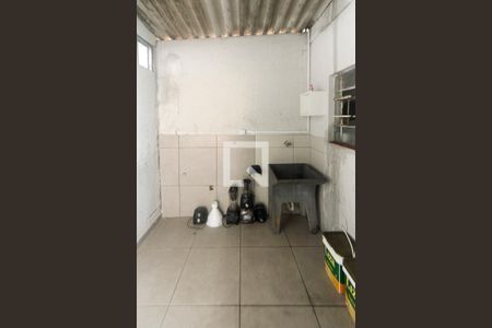 Casa à venda com 346m², 4 quartos e 3 vagasÁrea de Serviço casa 02
