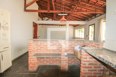 Casa de condomínio à venda com 200m², 3 quartos e 2 vagas Casa de condomínio à venda com 200m², 3 quartos e 2 vagasSalão