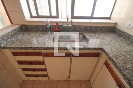 Casa de condomínio à venda com 200m², 3 quartos e 2 vagas Casa de condomínio à venda com 200m², 3 quartos e 2 vagasCozinha