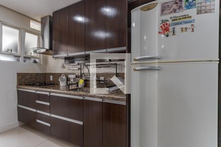 Apartamento à venda com 176m², 3 quartos e 2 vagas Apartamento à venda com 176m², 3 quartos e 2 vagasCozinha